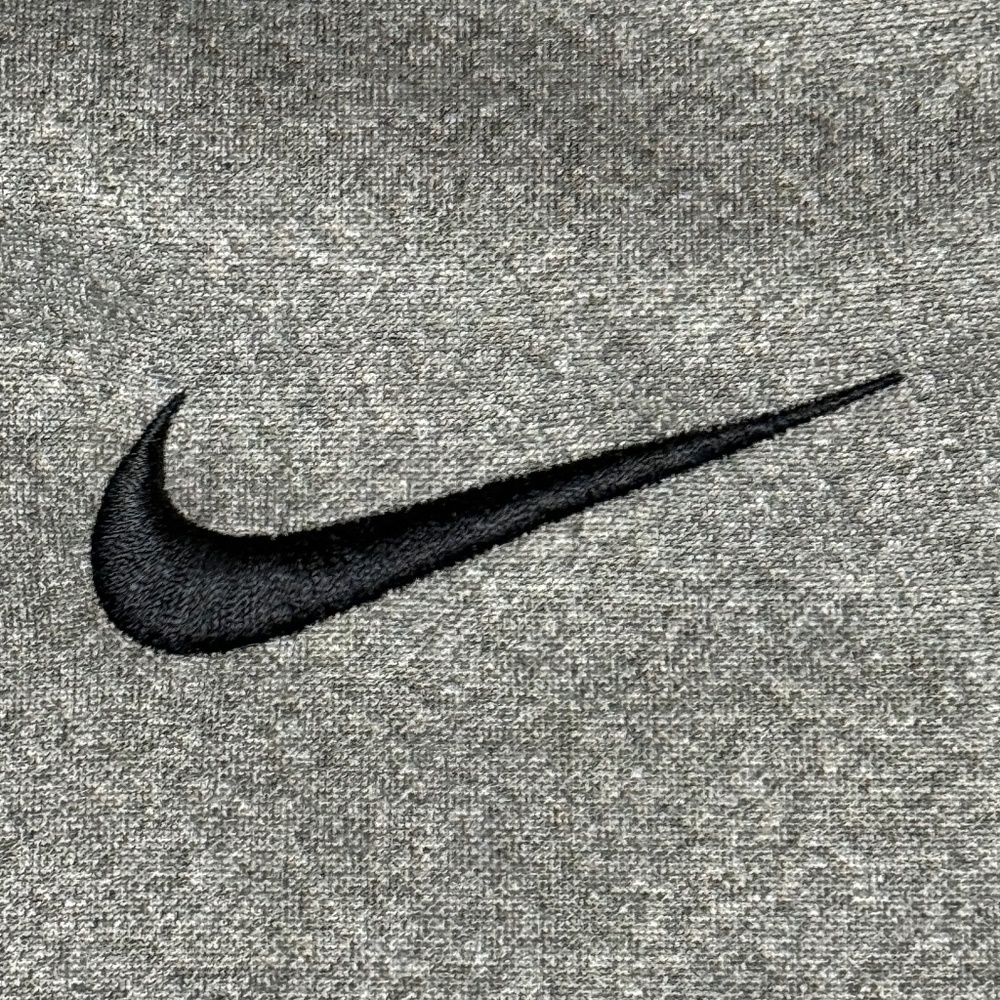 Nike Dri-FIT Hoodie Men’s Gray Pullover Athletic Performance